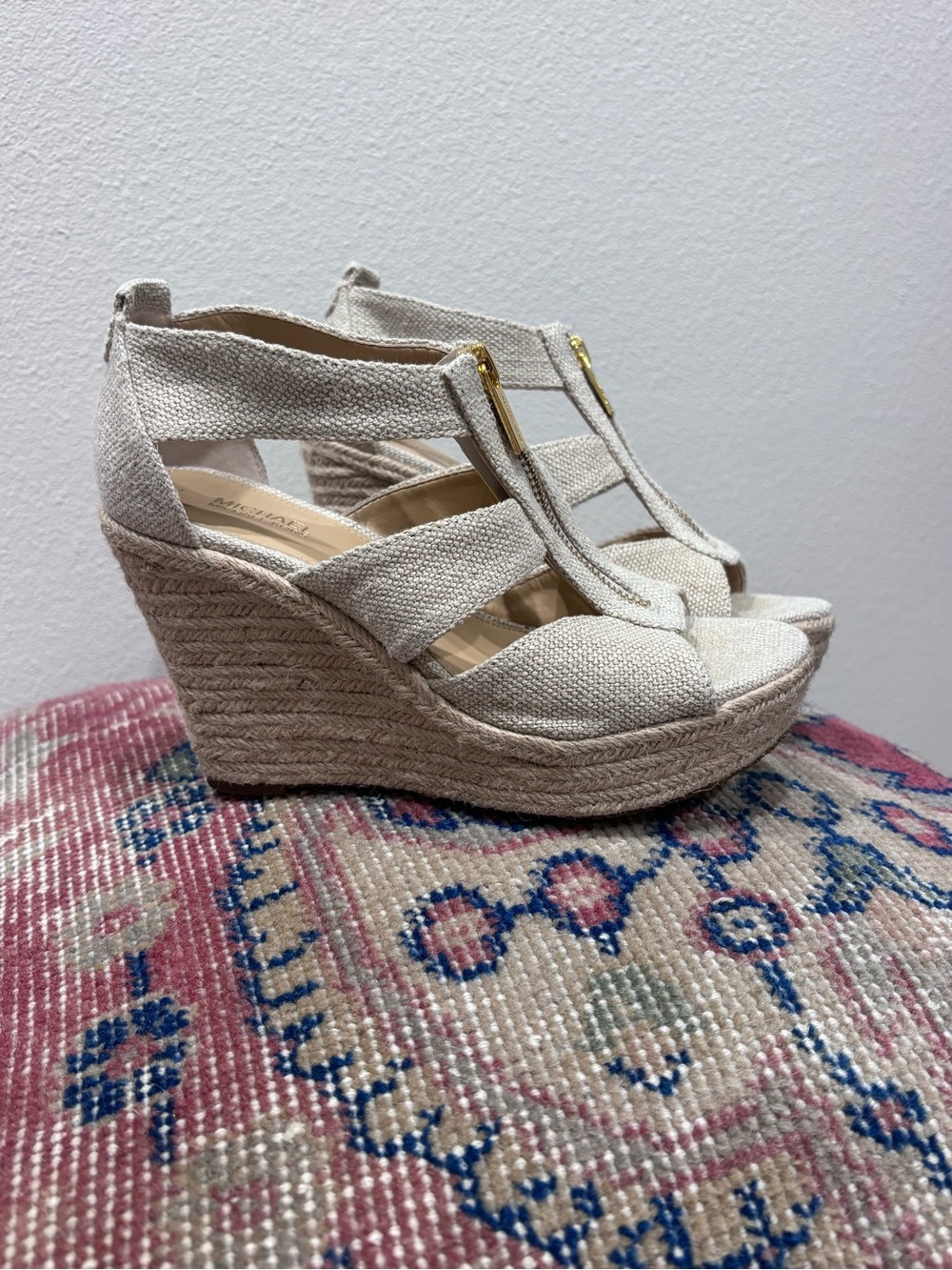 Michael Kors Berkley Zip Front Espadrille Wedge Sandals Natural Linen 5.5